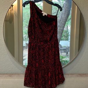 Michael Kors One shoulder red/black snake skin print dress. Size 2. Light weight